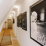 Dream - Art Gallery Family With 2 Bathrooms