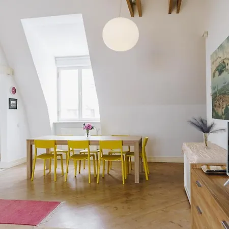 아파트 Dream - Art Gallery Family With 2 Bathrooms *