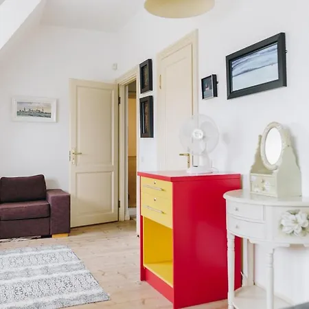 Dream - Art Gallery Family With 2 Bathrooms *