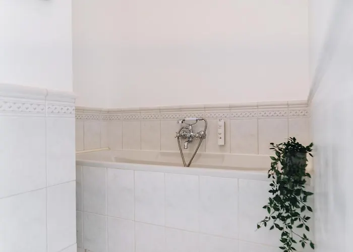 Dream - Art Gallery Family With 2 Bathrooms * タリン