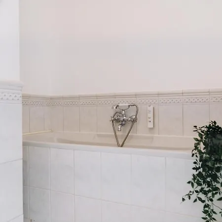 Dream - Art Gallery Family With 2 Bathrooms * Tallinn