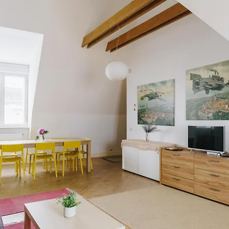 Dream - Art Gallery Family With 2 Bathrooms Apartman